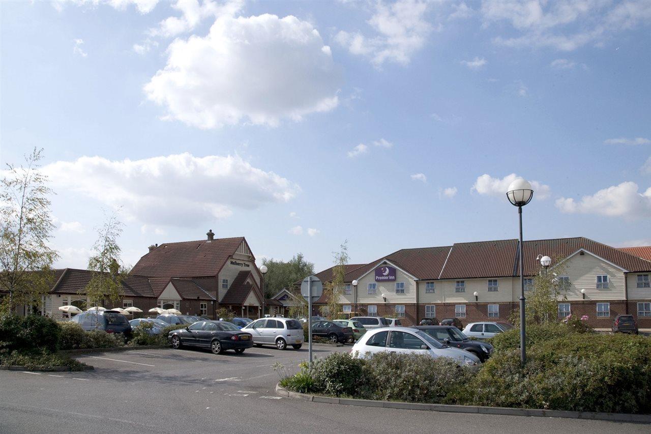 Premier Inn Braintree - A120 エクステリア 写真